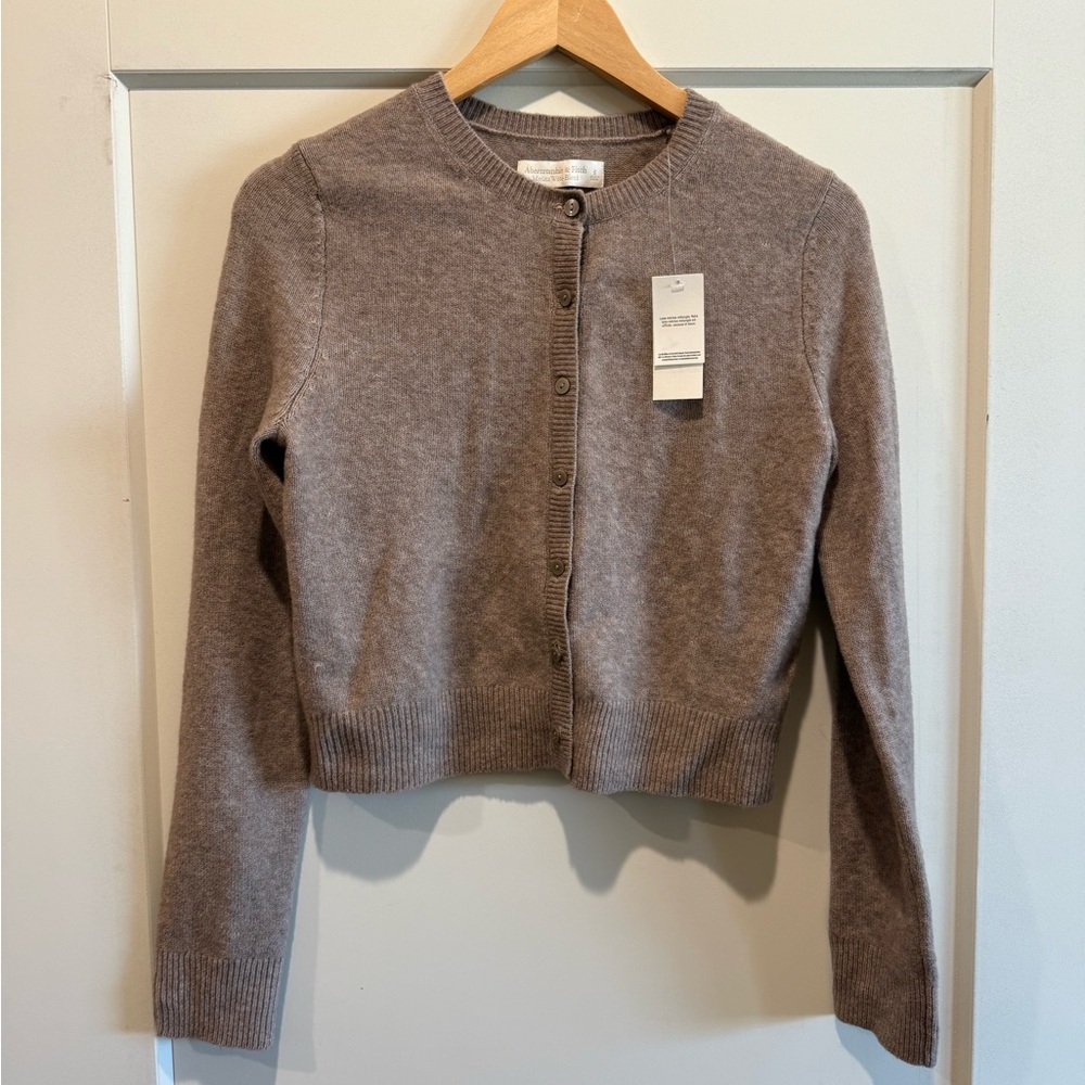 NWT Abercrombie & Fitch Merino Wool Blend Taupe Cardigan Sweater